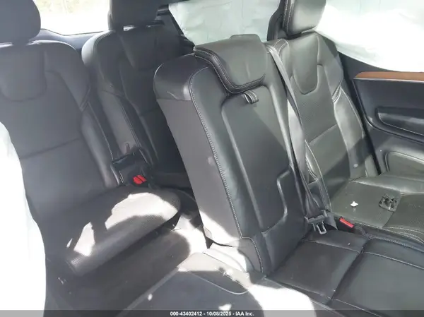 YV4A22PL4G1091267 2016 VOLVO XC90 - Image 8