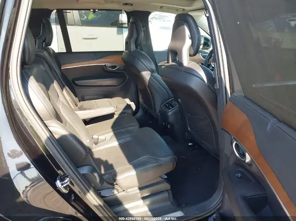 YV4A22PL4G1094668 2016 VOLVO XC90 - Image 8