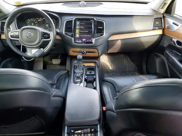 YV4A22PL4H1106495 2017 VOLVO XC90 - Image 8