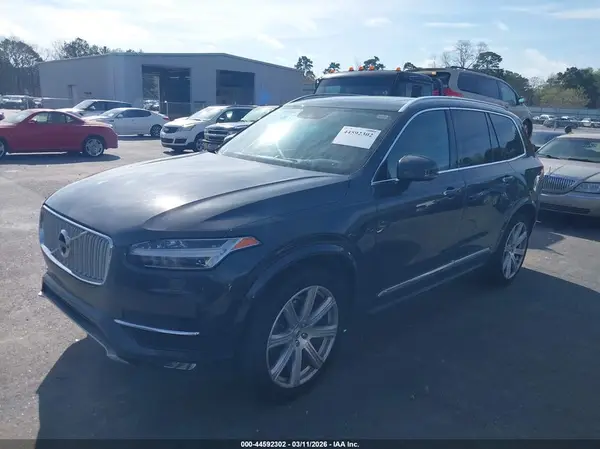 YV4A22PL4H1112085 2017 VOLVO XC90 - Image 2