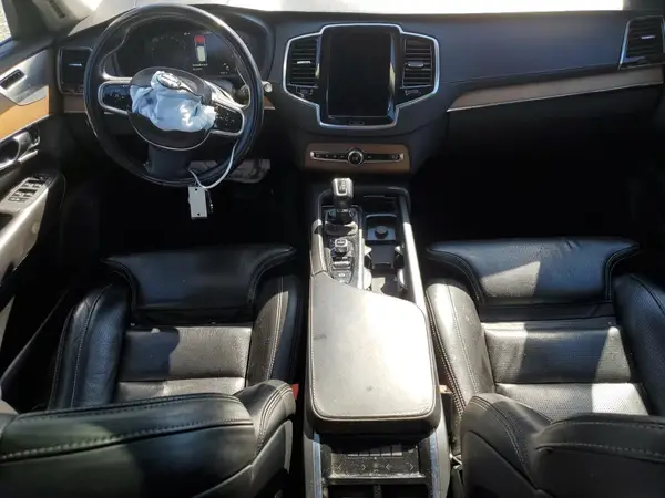 YV4A22PL4H1142574 2017 VOLVO XC90 - Image 8