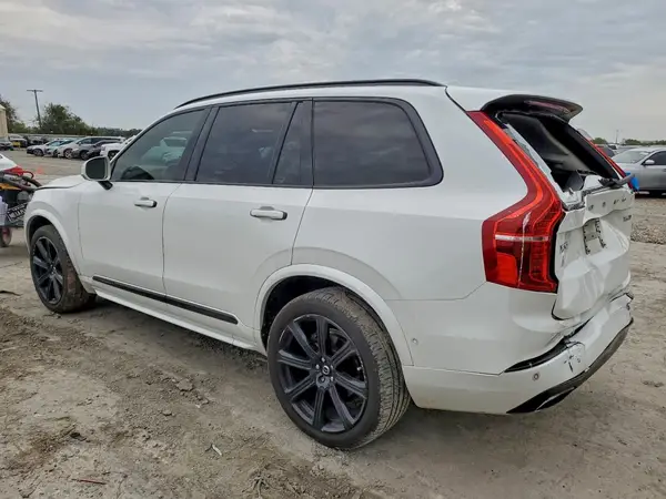 YV4A22PL4H1166308 2017 VOLVO XC90 - Image 2