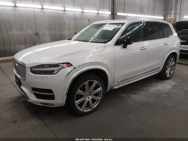 YV4A22PL4J1199797 2018 VOLVO XC90 - Image 2