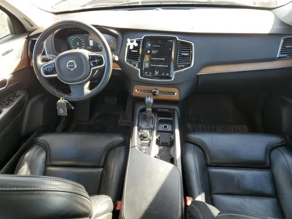 YV4A22PL4J1358690 2018 VOLVO XC90 - Image 8