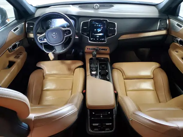 YV4A22PL4J1366627 2018 VOLVO XC90 - Image 8