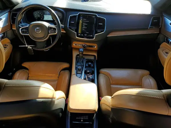 YV4A22PL4J1368362 2018 VOLVO XC90 - Image 8