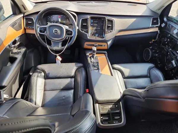 YV4A22PL4K1415889 2019 VOLVO XC90 - Image 8