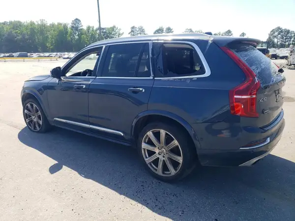 YV4A22PL4K1457205 2019 VOLVO XC90 - Image 2
