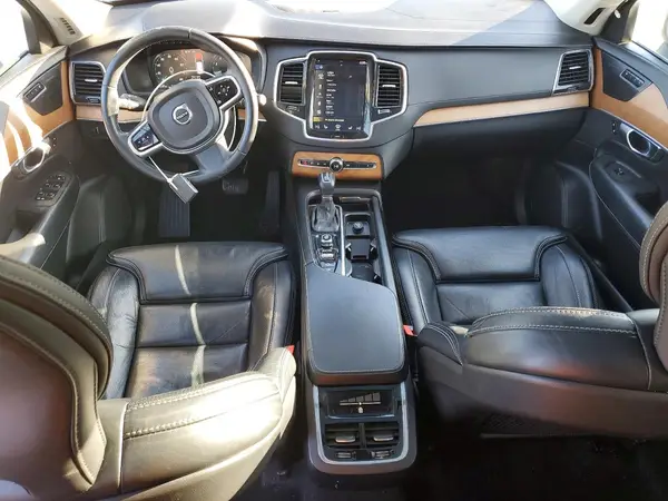 YV4A22PL4K1468219 2019 VOLVO XC90 - Image 8