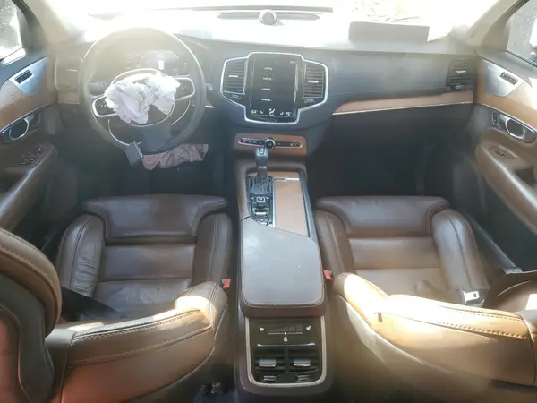 YV4A22PL4K1478250 2019 VOLVO XC90 - Image 8