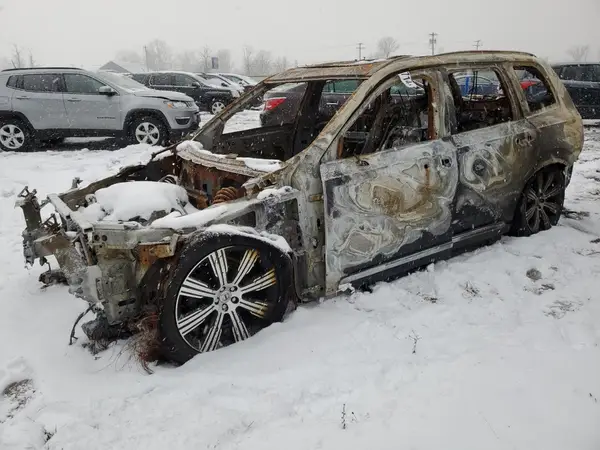 YV4A22PL4L1616239 2020 VOLVO XC90 - Image 1