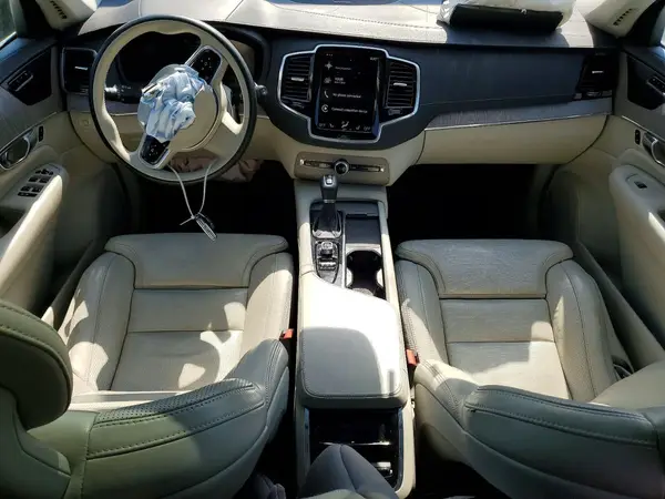 YV4A22PL4M1675664 2021 VOLVO XC90 - Image 8
