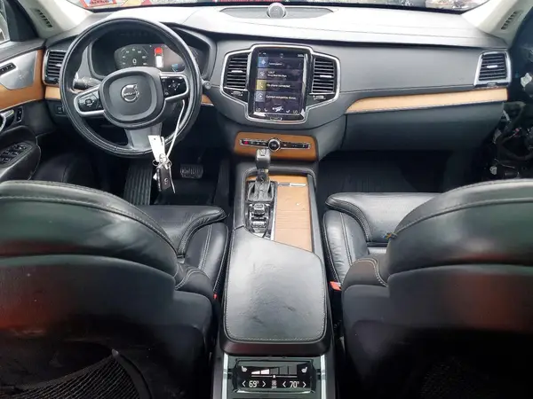 YV4A22PL5G1017131 2016 VOLVO XC90 - Image 8
