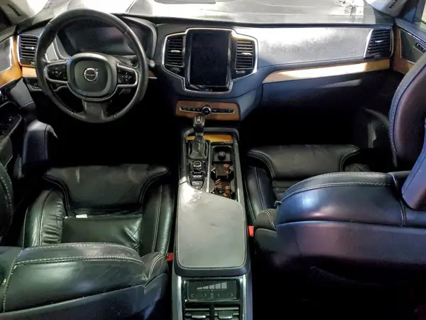 YV4A22PL5G1017646 2016 VOLVO XC90 - Image 8