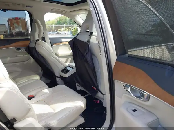 YV4A22PL5G1057497 2016 VOLVO XC90 - Image 8