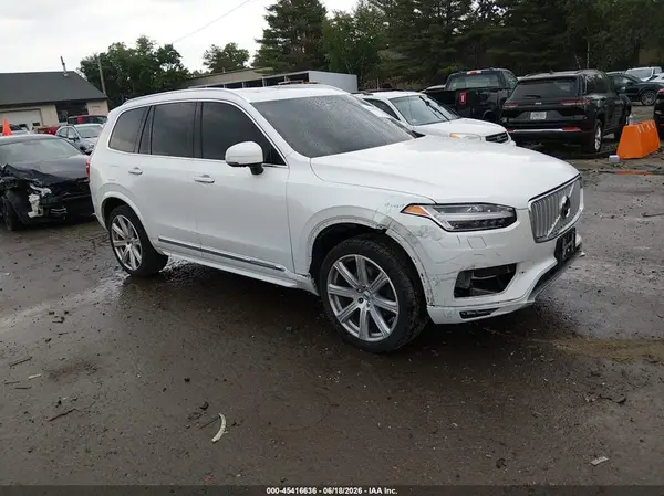 YV4A22PL5G1061193 2016 VOLVO XC90 - Image 1