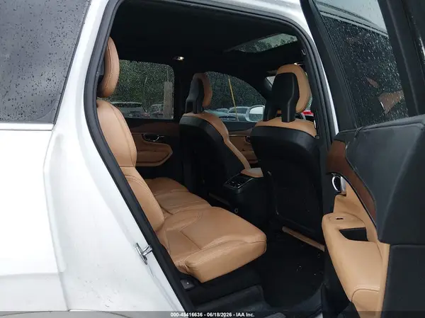 YV4A22PL5G1061193 2016 VOLVO XC90 - Image 8