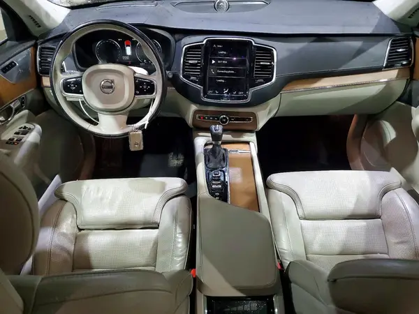 YV4A22PL5H1105615 2017 VOLVO XC90 - Image 8