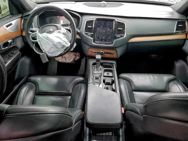 YV4A22PL5H1133396 2017 VOLVO XC90 - Image 8