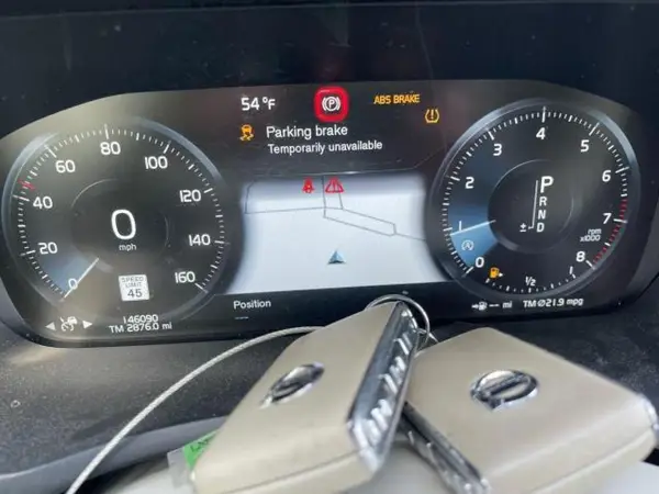 YV4A22PL5H1164907 2017 VOLVO XC90 - Image 8