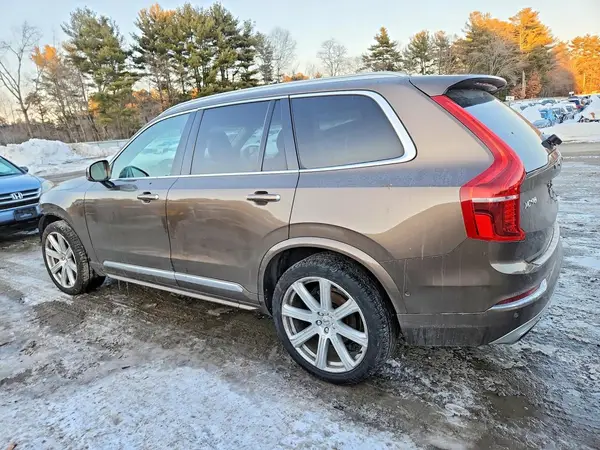 YV4A22PL5H1166267 2017 VOLVO XC90 - Image 2