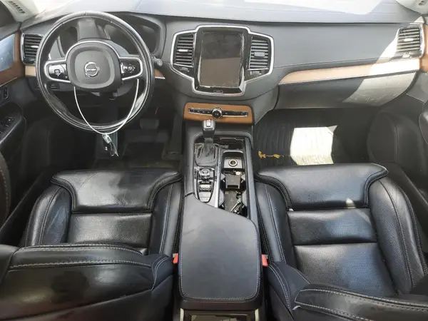 YV4A22PL5J1193605 2018 VOLVO XC90 - Image 8