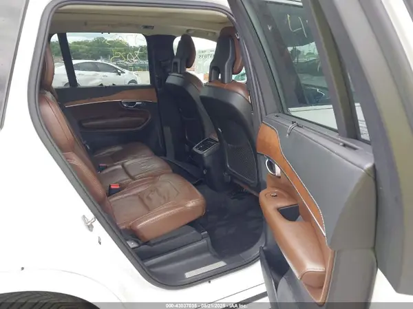 YV4A22PL5J1204716 2018 VOLVO XC90 - Image 8