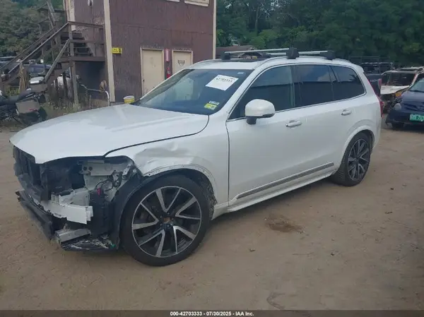 YV4A22PL5J1213500 2018 VOLVO XC90 - Image 2