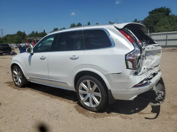 YV4A22PL5J1320000 2018 VOLVO XC90 - Image 2
