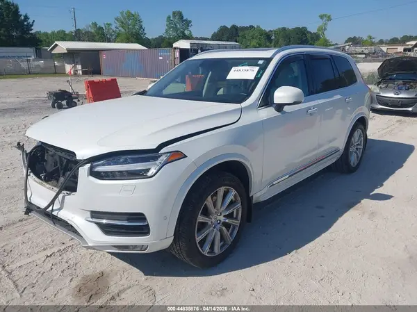 YV4A22PL5J1332048 2018 VOLVO XC90 - Image 2