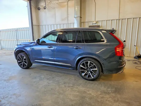 YV4A22PL5J1380536 2018 VOLVO XC90 - Image 2