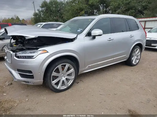 YV4A22PL5K1466298 2019 VOLVO XC90 - Image 2