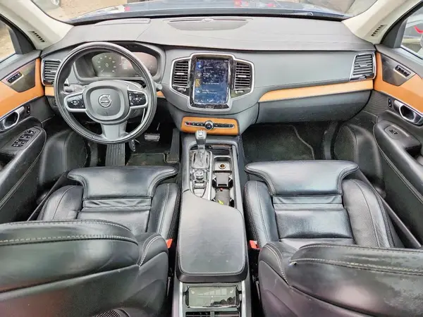 YV4A22PL5K1473526 2019 VOLVO XC90 - Image 8