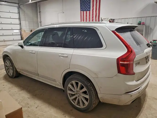 YV4A22PL5K1495056 2019 VOLVO XC90 - Image 2