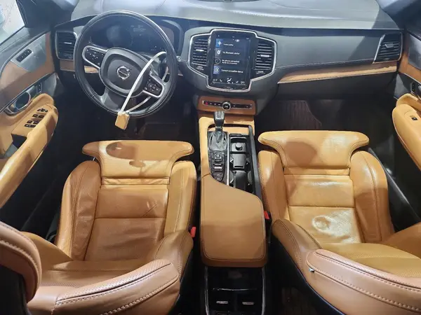 YV4A22PL5K1502975 2019 VOLVO XC90 - Image 8