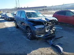 YV4A22PL5N1863840 2022 VOLVO XC90