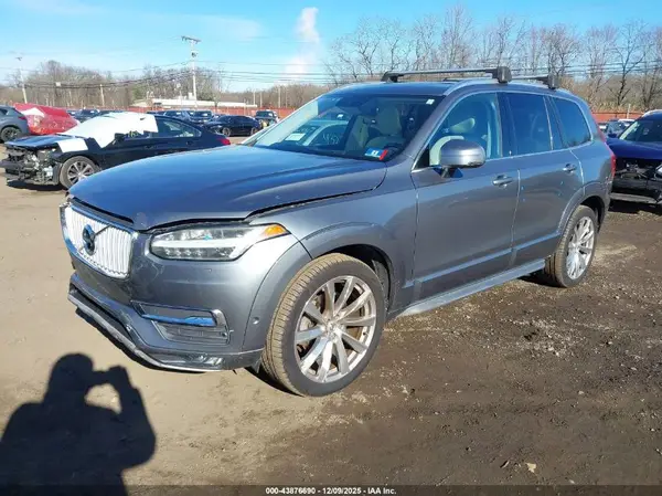 YV4A22PL6G1001097 2016 VOLVO XC90 - Image 2