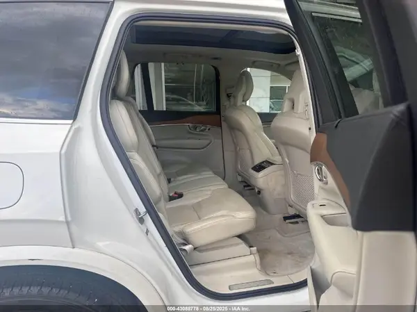 YV4A22PL6G1018305 2016 VOLVO XC90 - Image 8