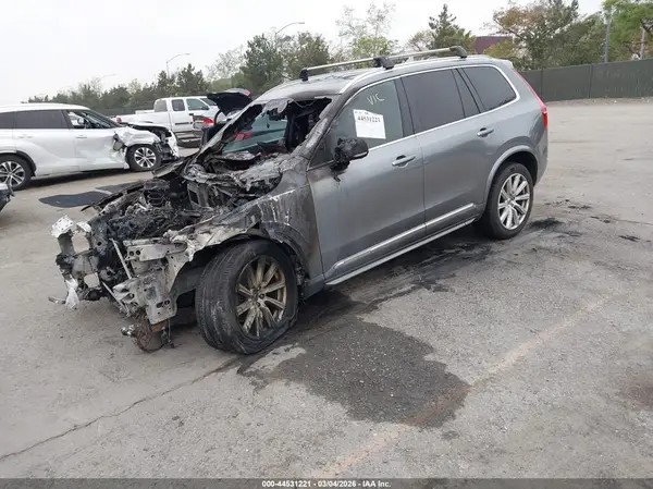 YV4A22PL6G1034505 2016 VOLVO XC90 - Image 2