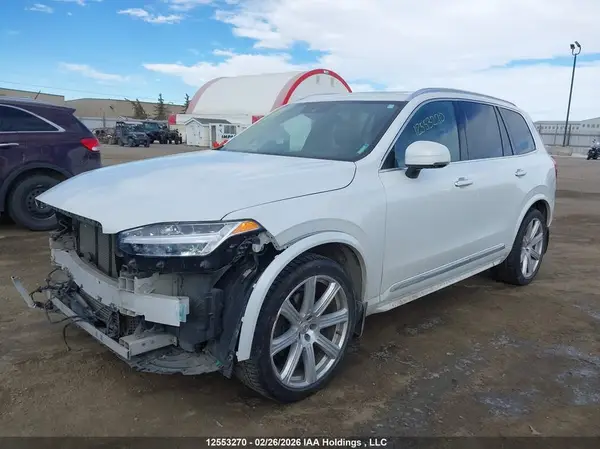 YV4A22PL6G1038098 2016 VOLVO XC90 - Image 2