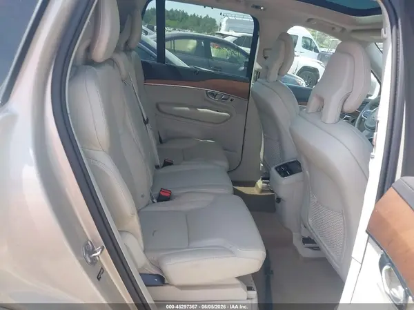 YV4A22PL6G1039574 2016 VOLVO XC90 - Image 8