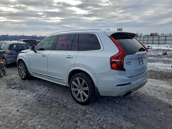 YV4A22PL6G1044337 2016 VOLVO XC90 - Image 2