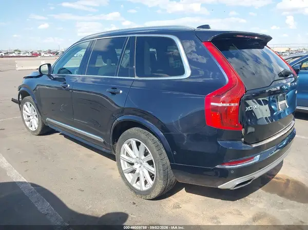2016 VOLVO XC90 IAAI lot 46009788 auction photo 3
