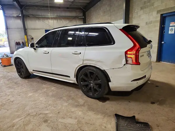YV4A22PL6H1181909 2017 VOLVO XC90 - Image 2