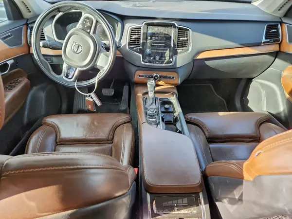 YV4A22PL6J1193984 2018 VOLVO XC90 - Image 8