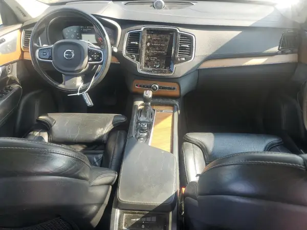 YV4A22PL6J1201971 2018 VOLVO XC90 - Image 8