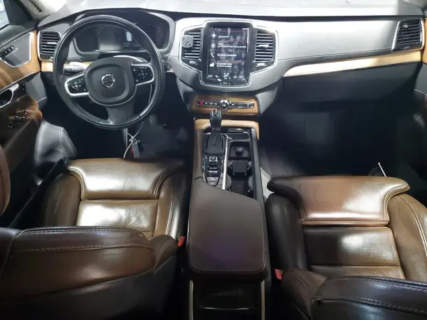 YV4A22PL6J1209133 2018 VOLVO XC90 - Image 8