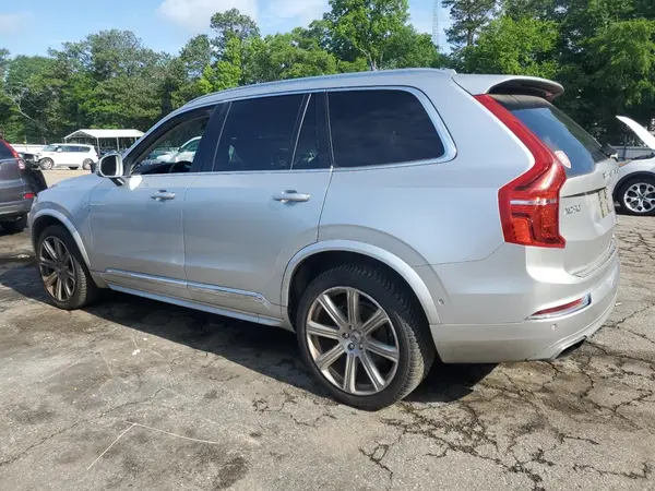 YV4A22PL6J1219113 2018 VOLVO XC90 - Image 2