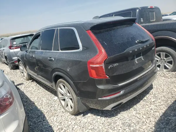 YV4A22PL6J1320376 2018 VOLVO XC90 - Image 2