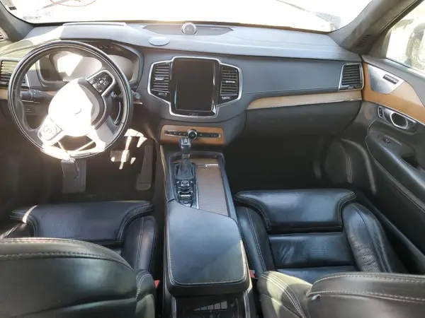 YV4A22PL6J1320376 2018 VOLVO XC90 - Image 8
